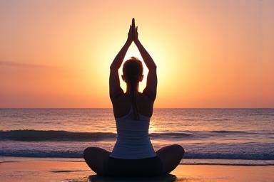 Retraite de yoga sur une plage